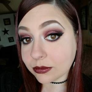 Meet your Posher, Kendra